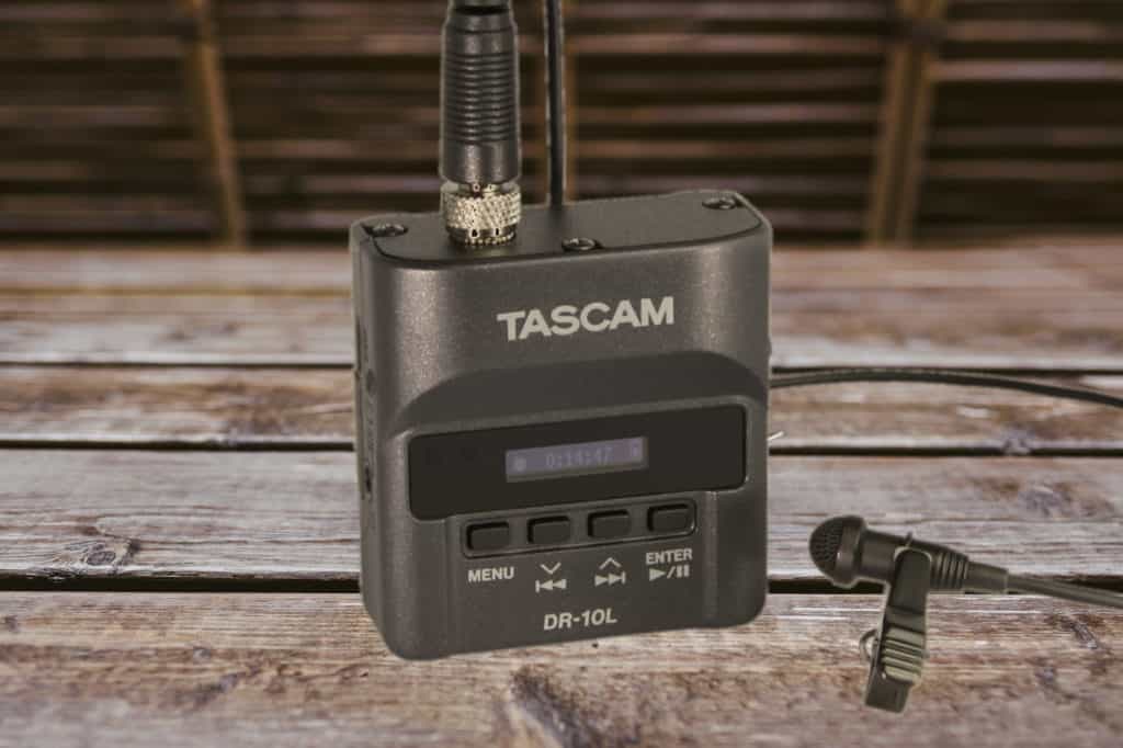 Tascam DR-10L Audio Recorder mit Lavaliermikrofon